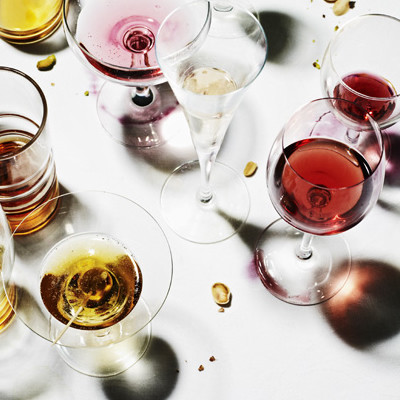 Gift guide for the wine lovers: the wine accessories you should have, plus one to splurge on