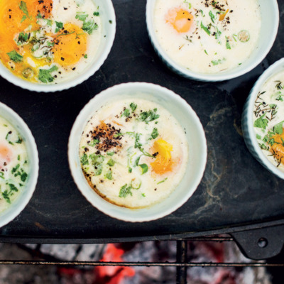 Eggs <em></noscript>en cocotte</em> with boerewors