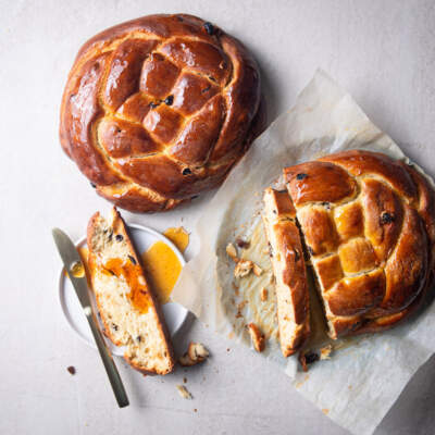 How to braid round challah for Rosh Hashanah